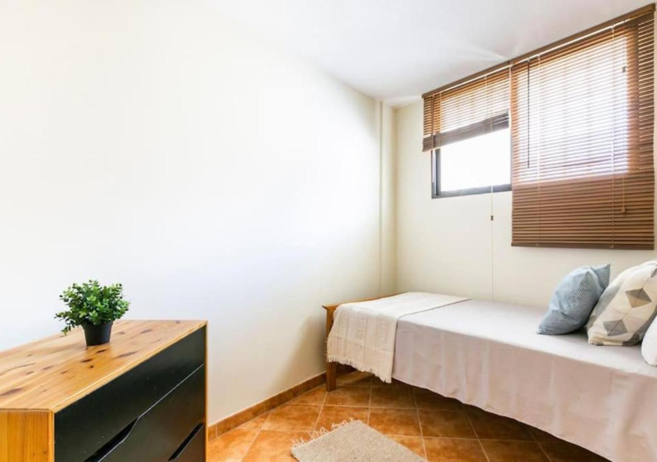 Cosy Apartment In Los Cristianos 5Min To The Ocean Extérieur photo