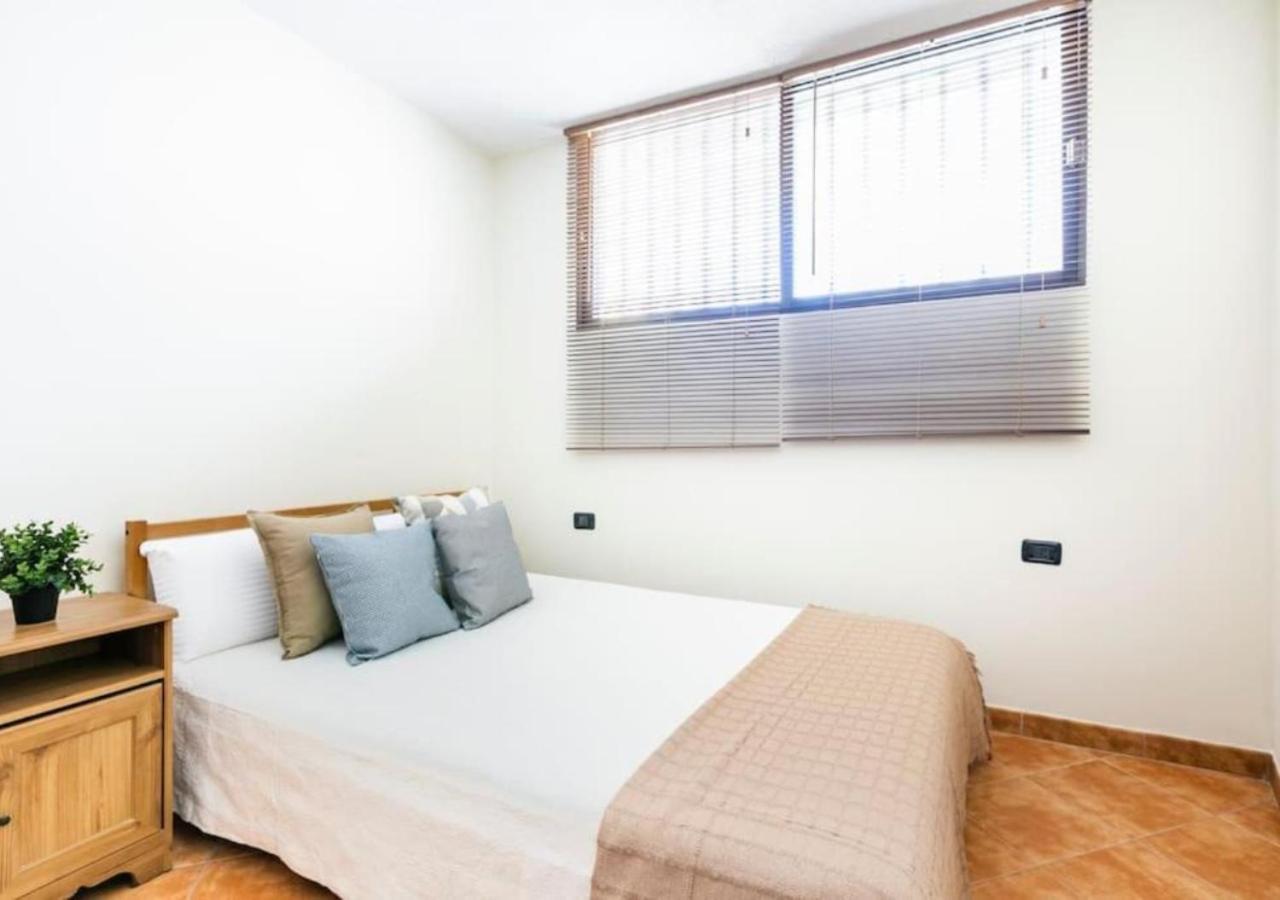 Cosy Apartment In Los Cristianos 5Min To The Ocean Extérieur photo
